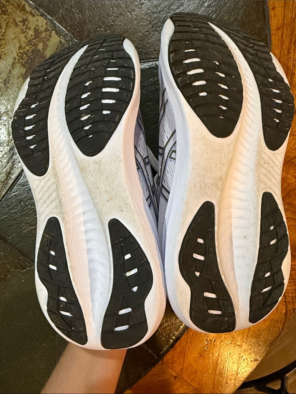 ASICS gel excite 11 - like new! - Picture 4 of 4